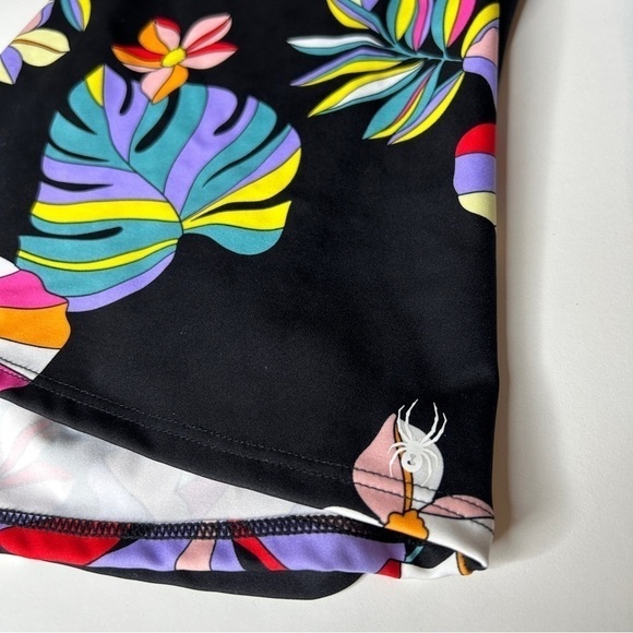 Spyder Women's Swim Standard Long Sleeve Raglan Rash guard Medium - Picture 7 of 9